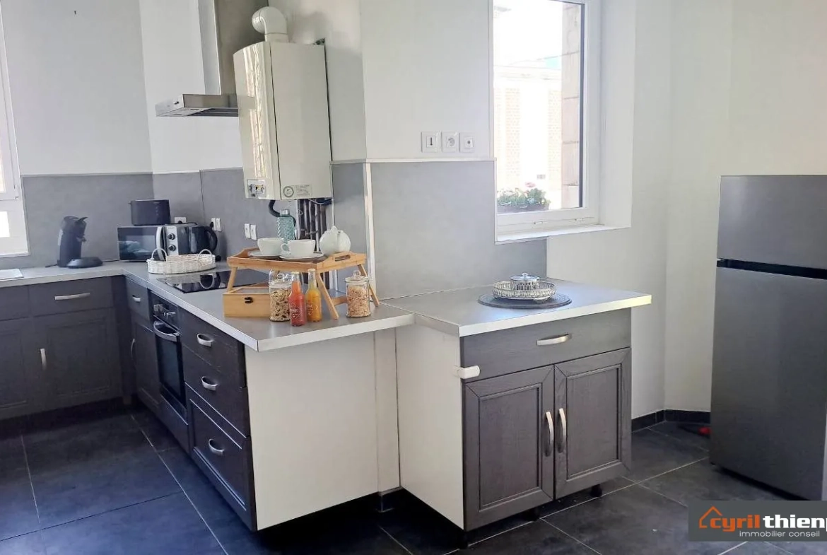Maison en centre-ville d'Abbeville avec jardin, 3 chambres, jacuzzi et garage 