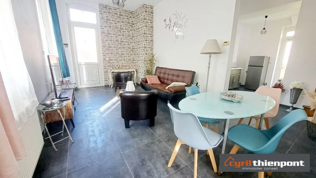 Maison en centre-ville d'Abbeville avec jardin, 3 chambres, jacuzzi et garage 