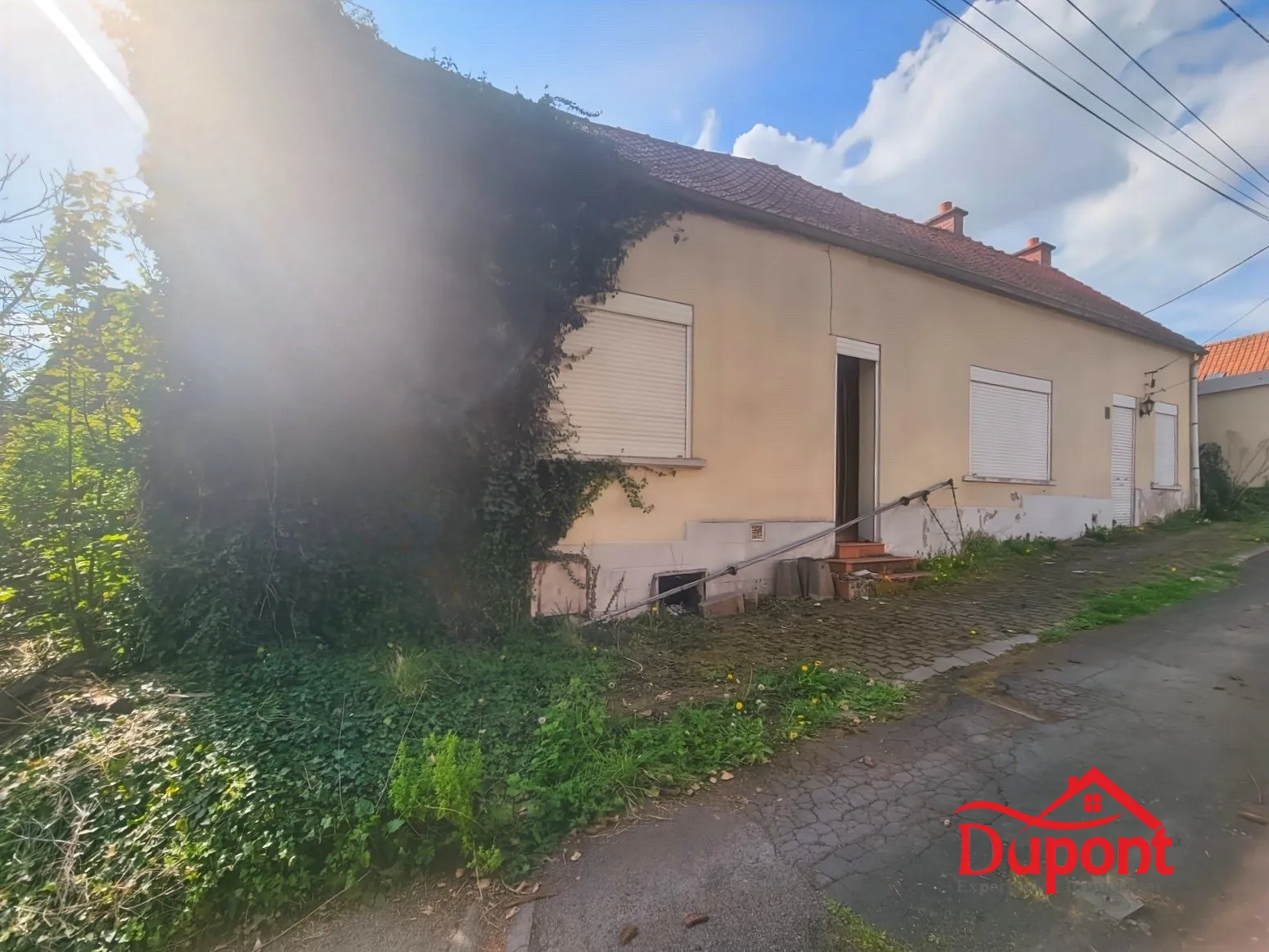 Lot de deux maisons à rénover à Solesmes pour investissement immobilier 