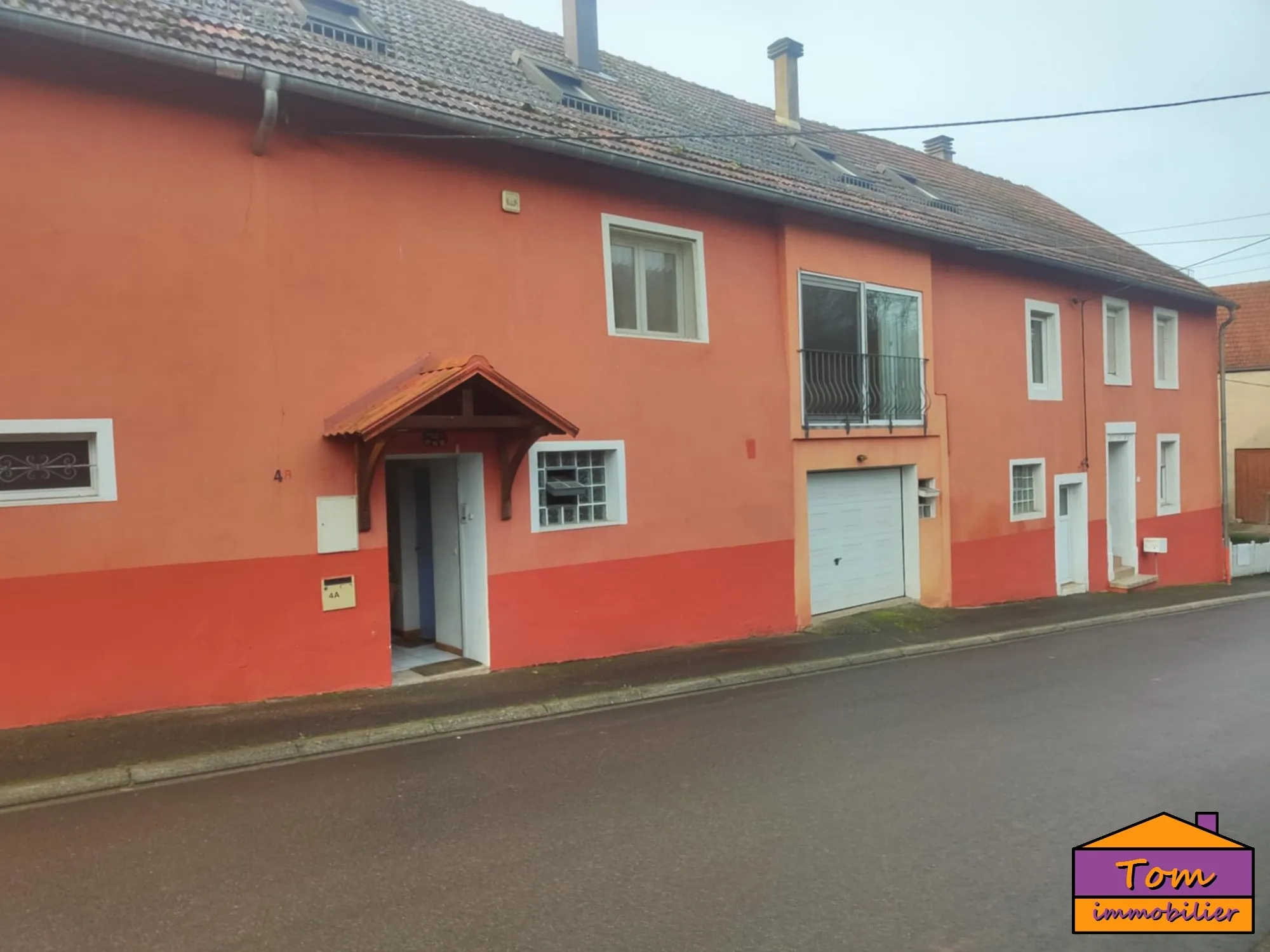 Maison familiale avec appartement loué proche frontière allemande 