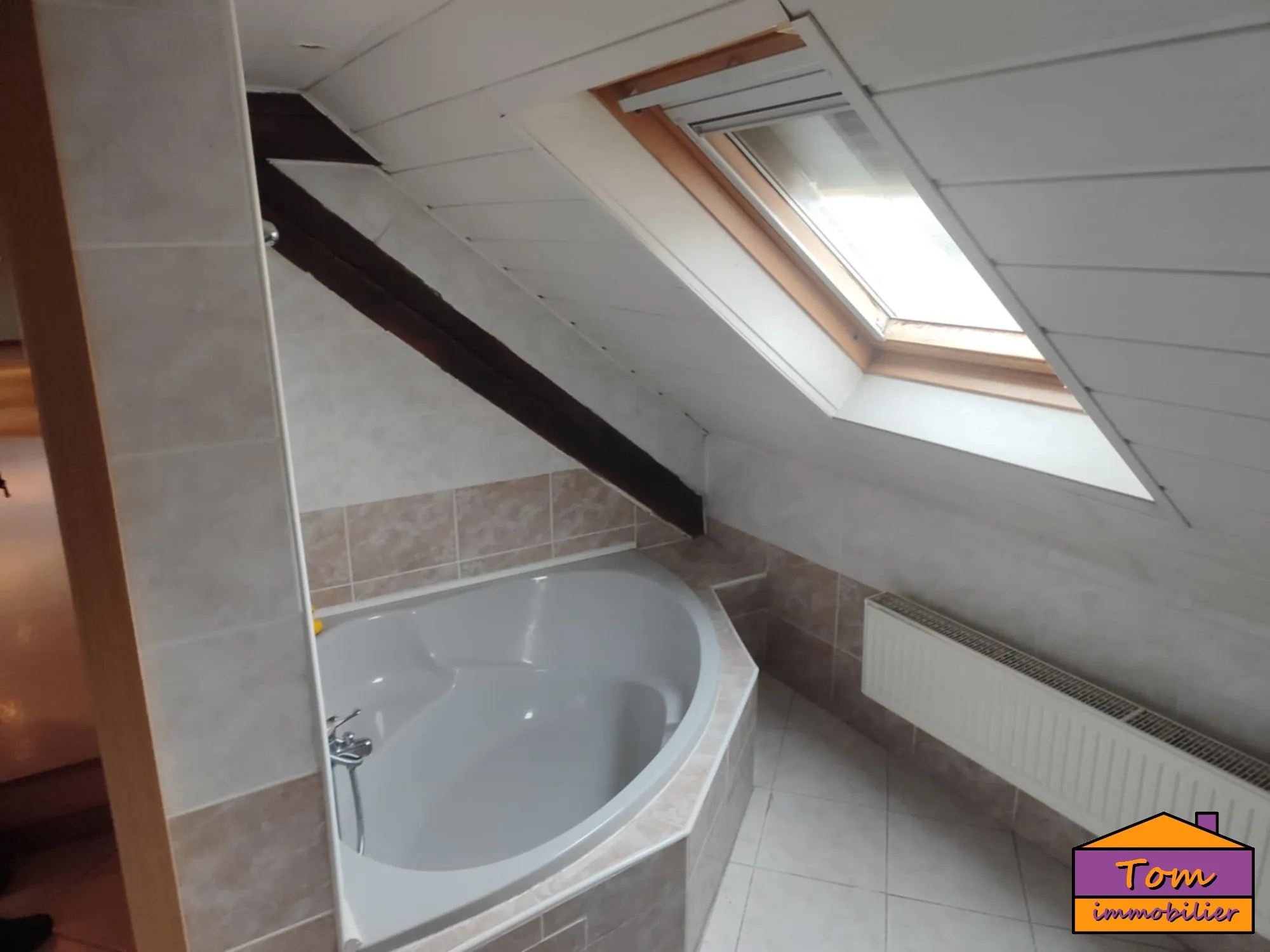 Maison familiale avec appartement loué proche frontière allemande 