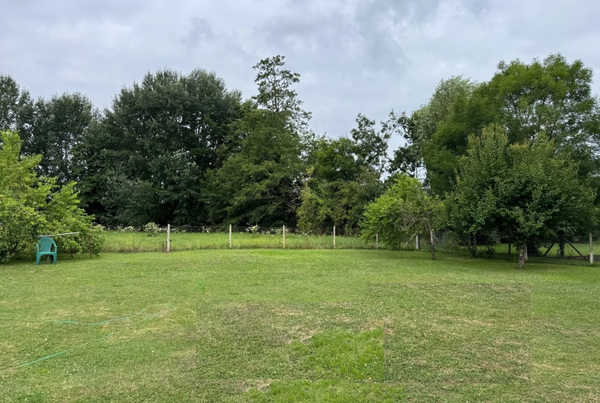 Terrain constructible de 715 m² à Pacy-sur-Eure, quartier calme 
