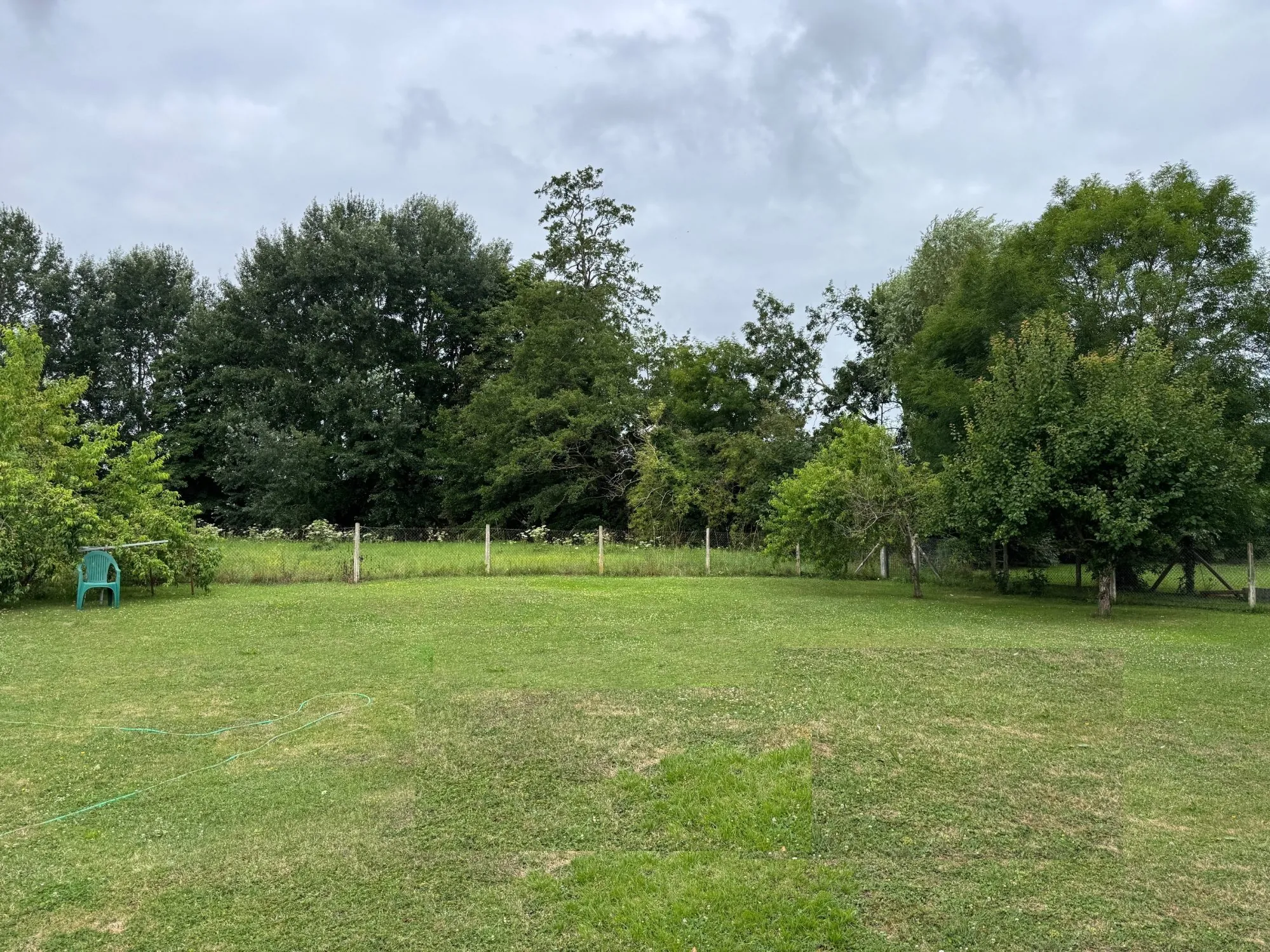 Terrain constructible de 715 m² à Pacy-sur-Eure, quartier calme 