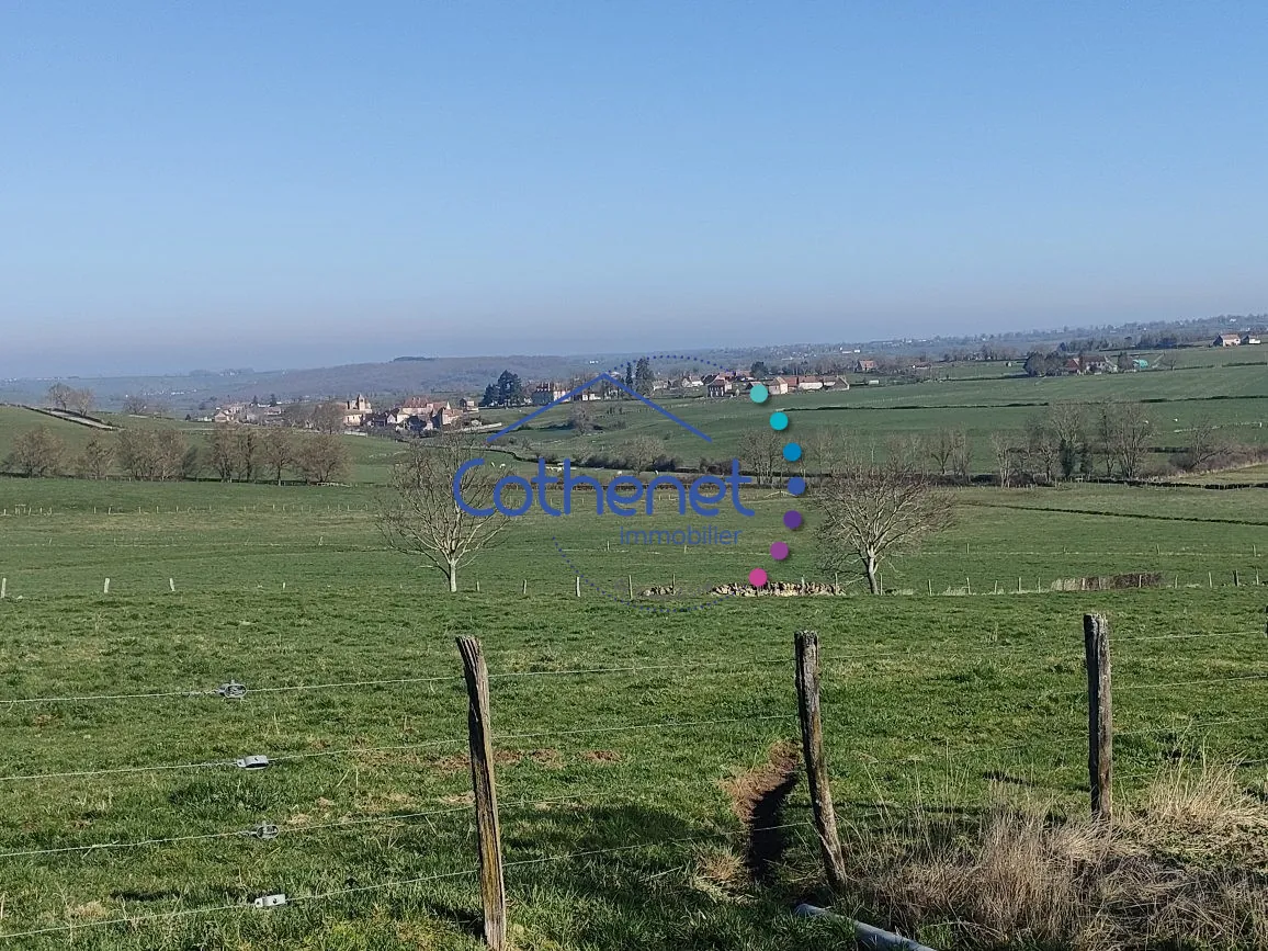 Charmante fermette en pierres à Oyé au cœur du Brionnais avec dépendance et terrain clos 