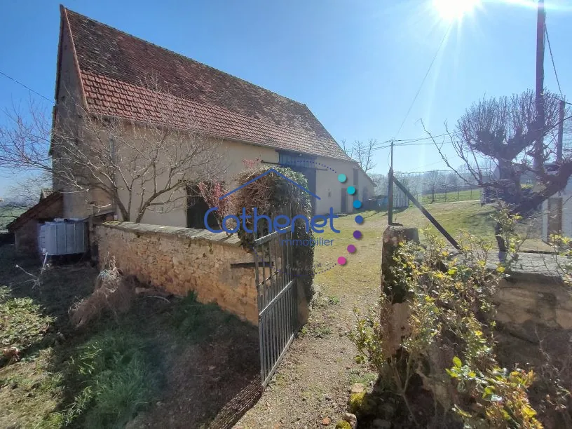 Charmante fermette en pierres à Oyé au cœur du Brionnais avec dépendance et terrain clos 