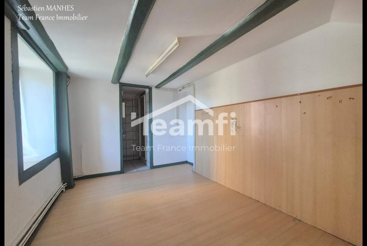 Maison à vendre à Thiers proche centre historique - Opportunité d'investissement 