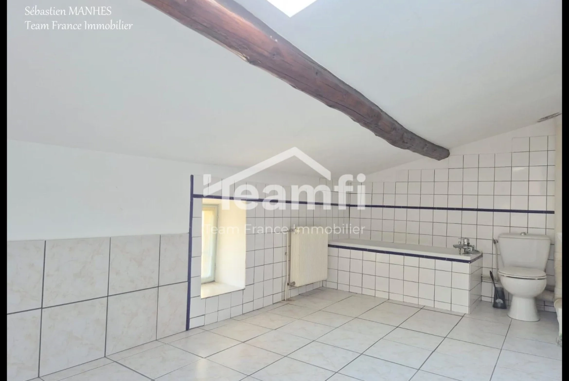 Maison à vendre à Thiers proche centre historique - Opportunité d'investissement 