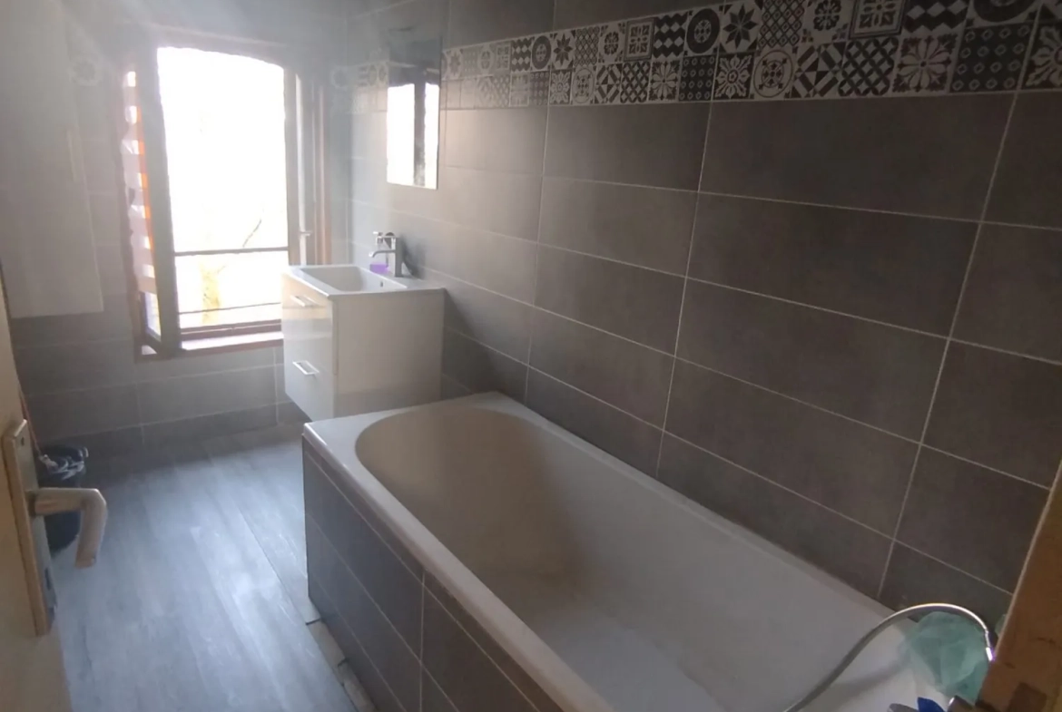 Maison avec fort potentiel d'investissement à Valenciennes 