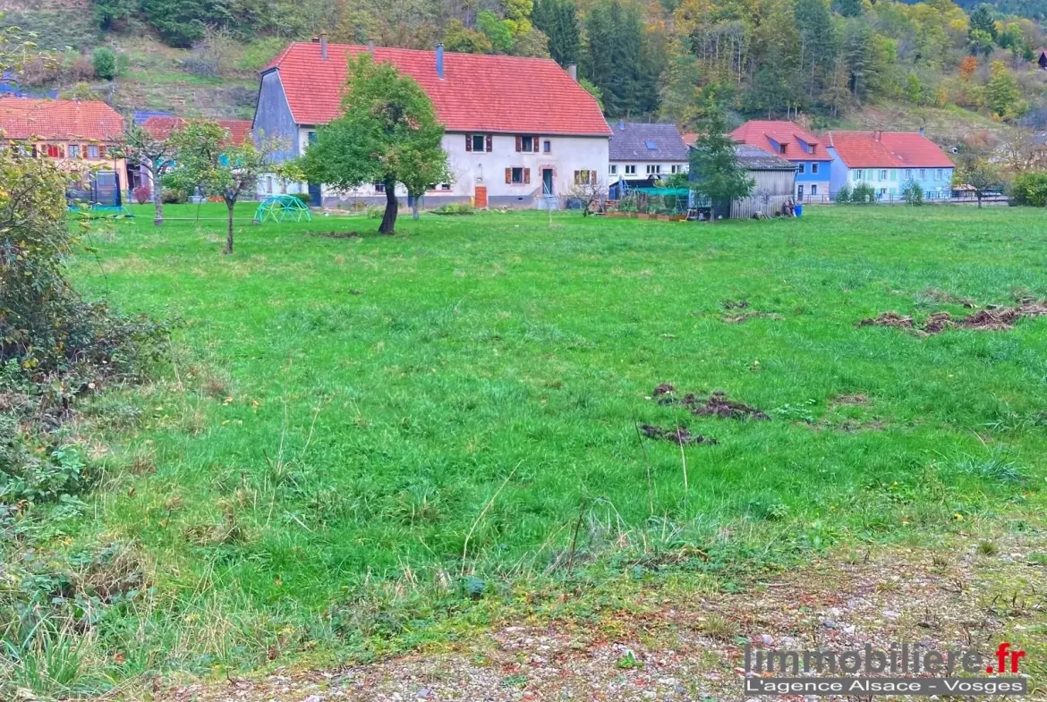Terrain constructible plat à Rombach-le-Franc proche du village 