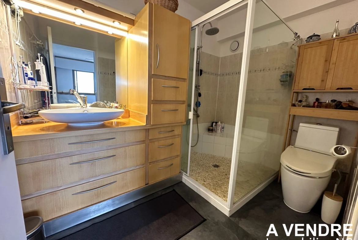 Appartement T2 de standing avec vue mer à Nouméa - Baie des Citrons 