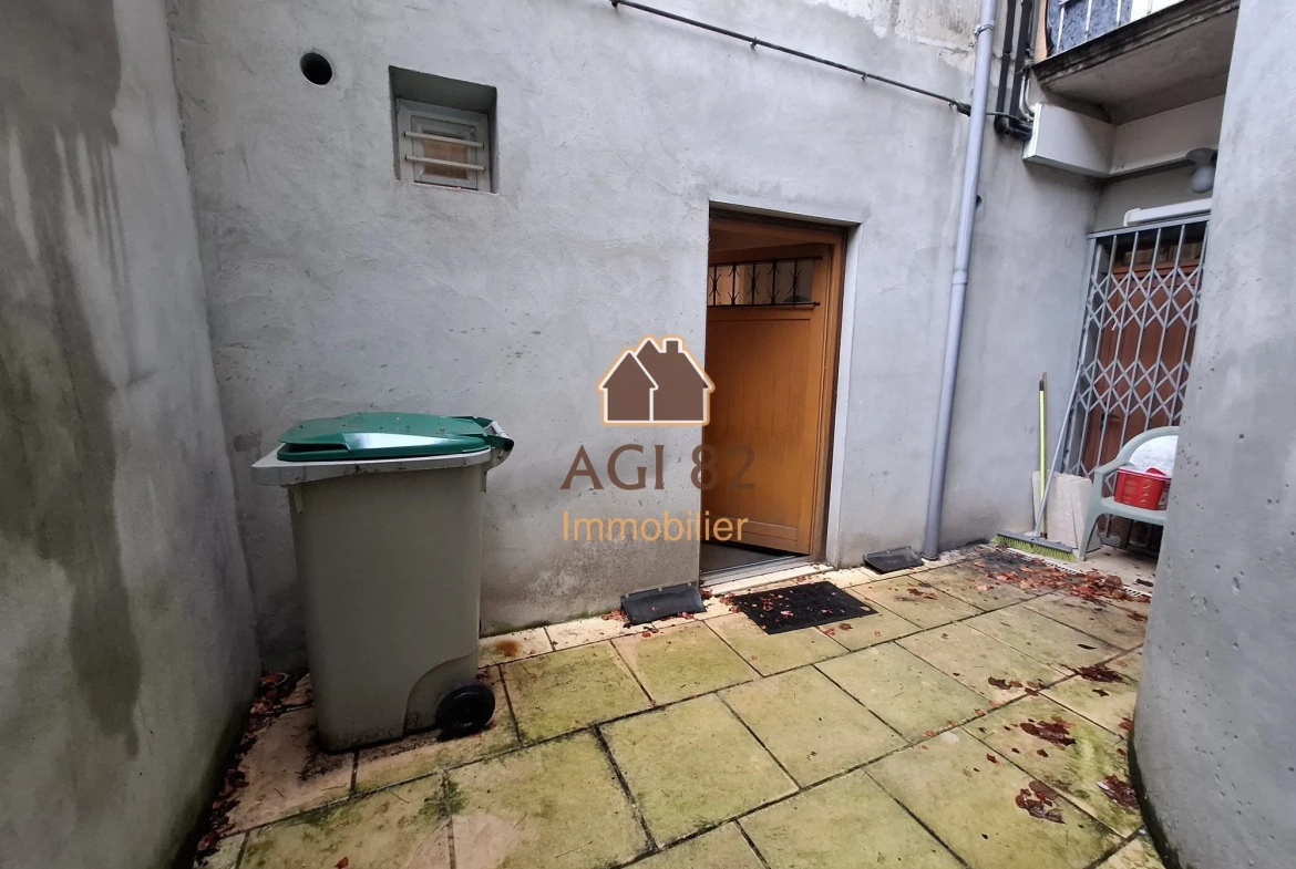 Local commercial en centre-ville de Montauban - 40 m² avec cave et cour privée 