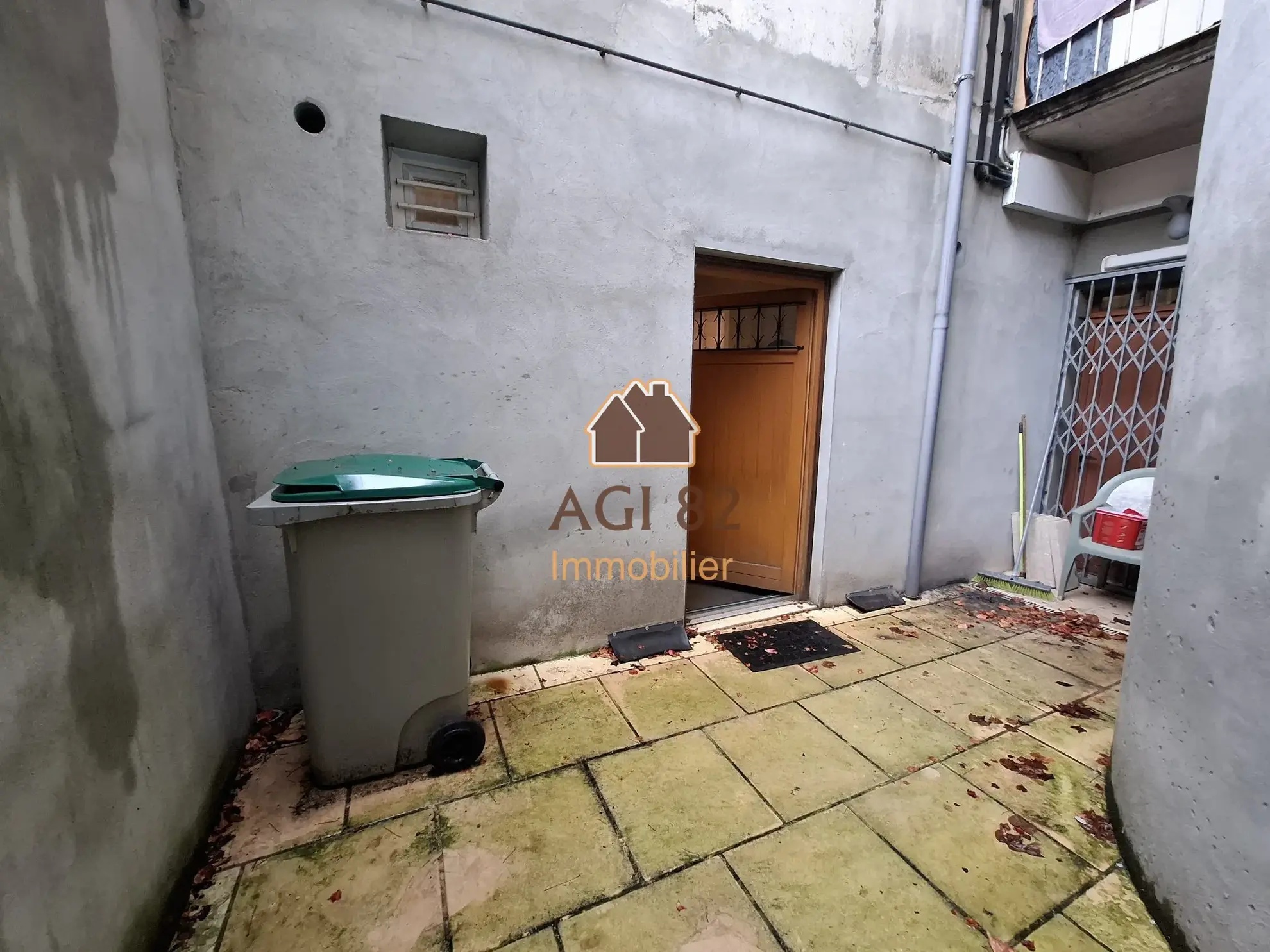 Local commercial en centre-ville de Montauban - 40 m² avec cave et cour privée 