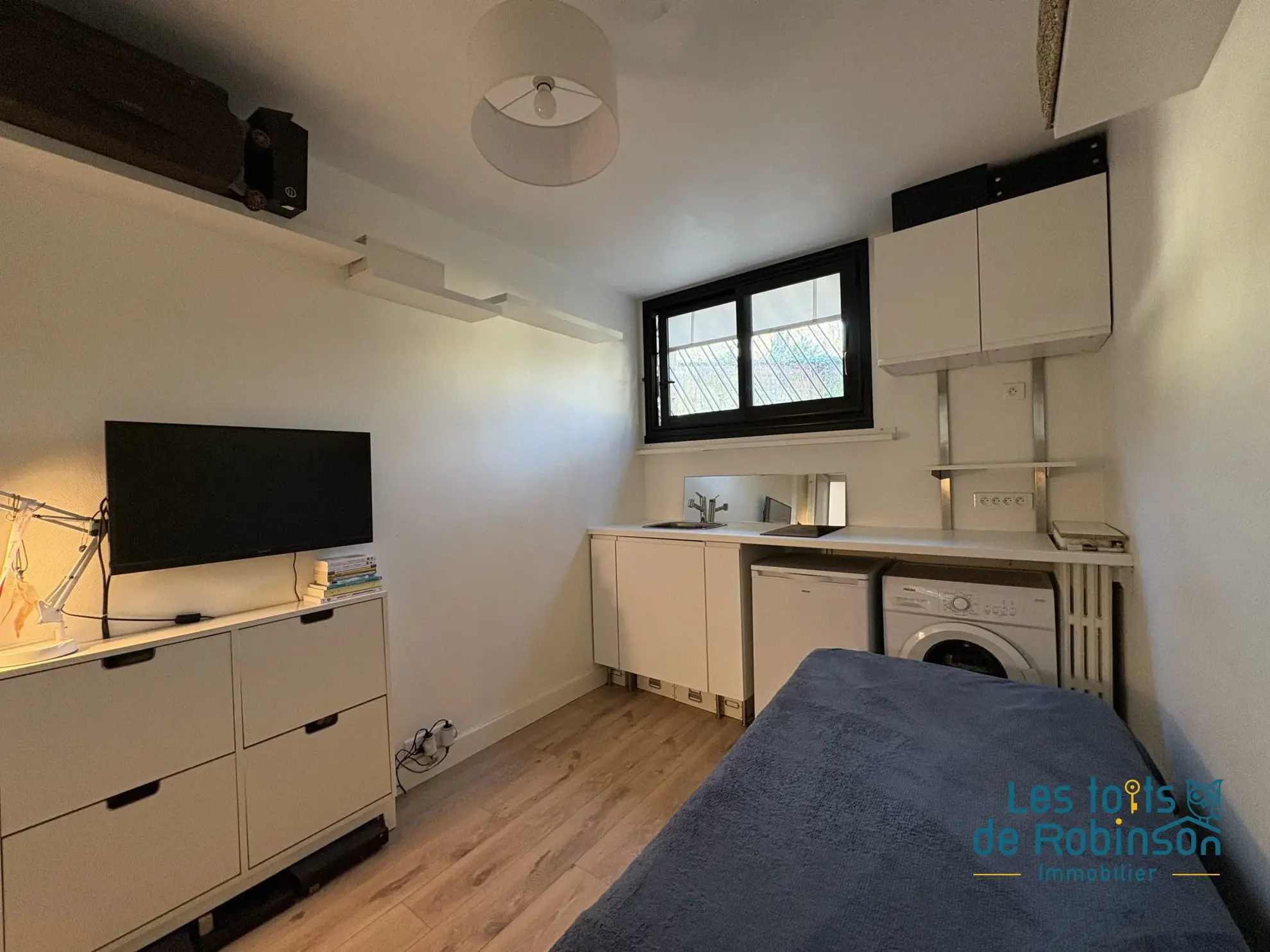 Charmante studette de 9,38 m² à Saint-Cloud, secteur Val d'Or limite Montretout 