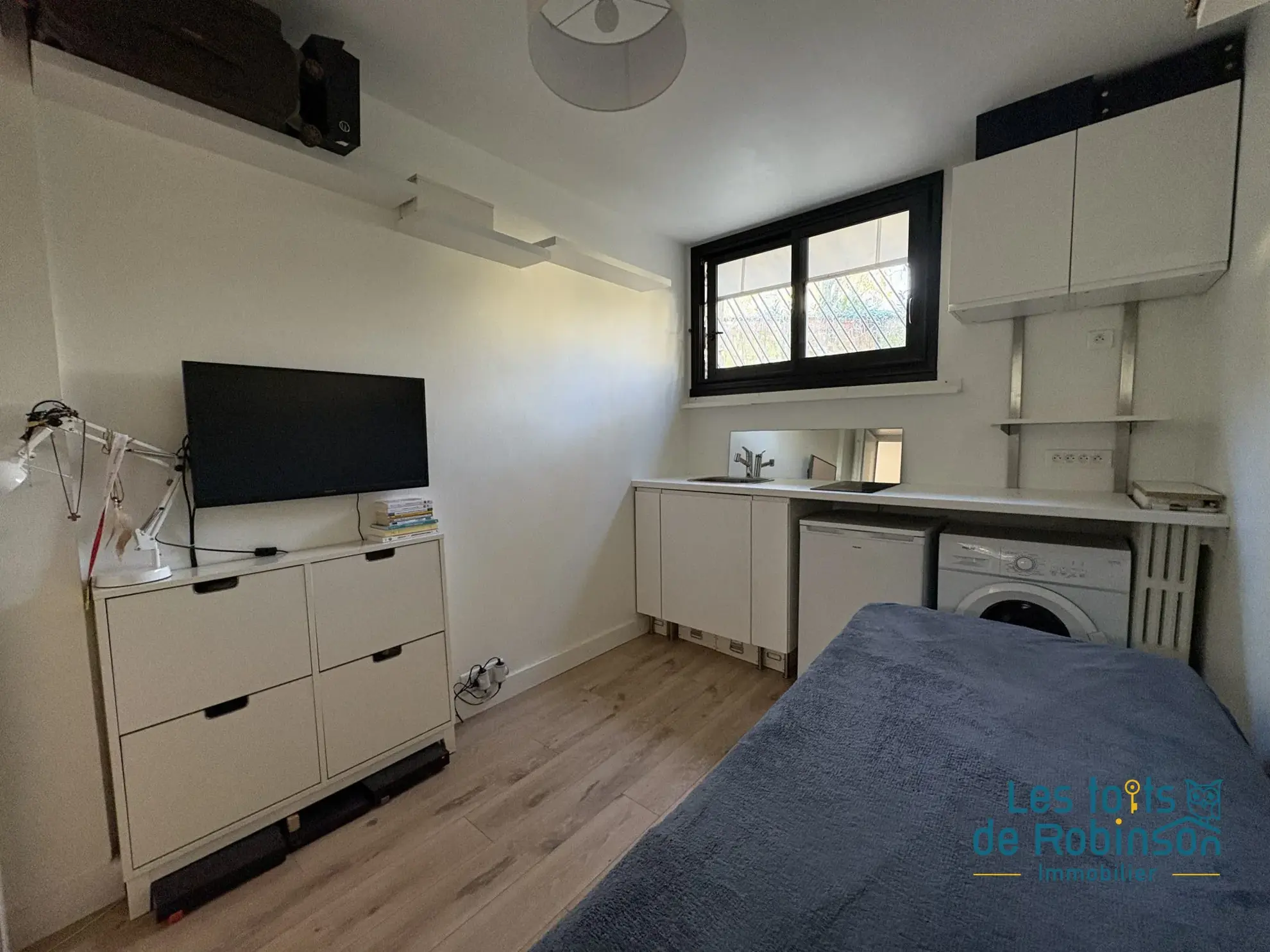 Charmante studette de 9,38 m² à Saint-Cloud, secteur Val d'Or limite Montretout 