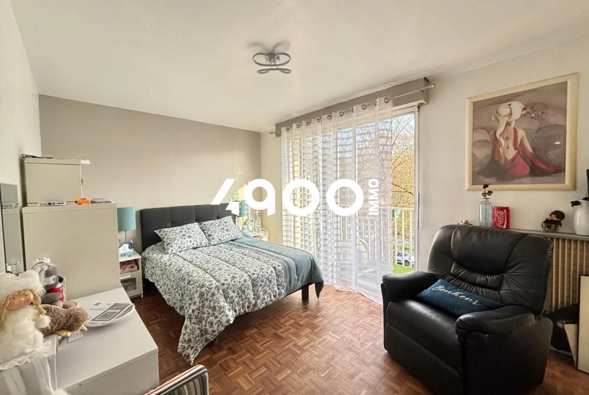 Appartement 5 pièces à vendre à Ris-Orangis dans résidence sécurisée avec parking 