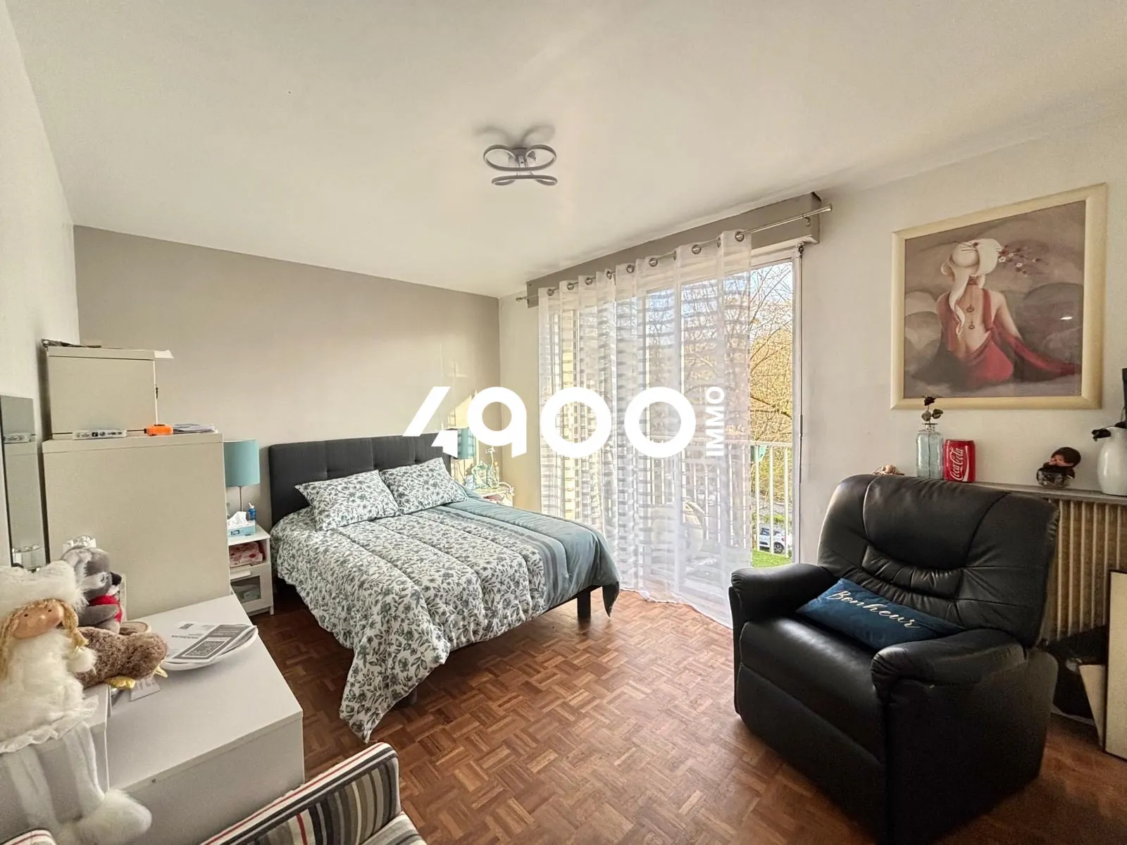 Appartement 5 pièces à vendre à Ris-Orangis dans résidence sécurisée avec parking 