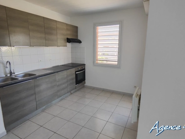 Appartement T3 à Béziers avec parking, vue dégagée, à vendre