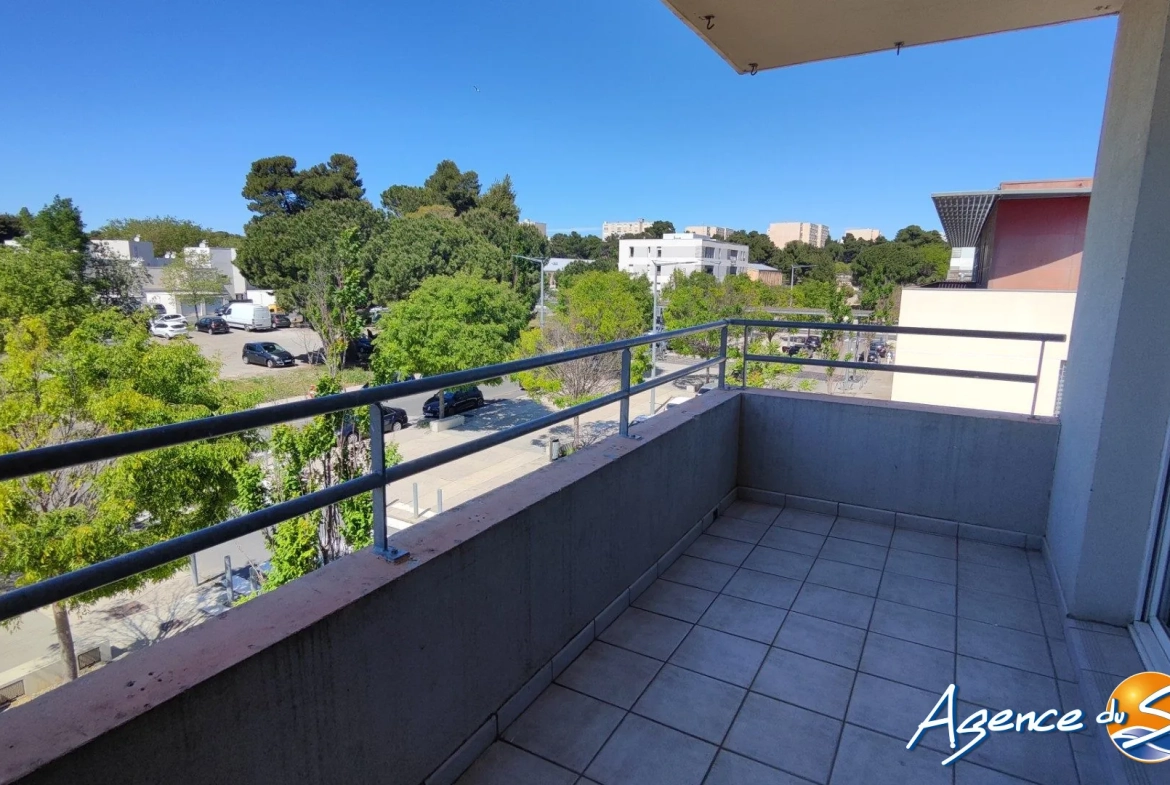 Appartement T3 à Béziers avec parking, vue dégagée, à vendre 