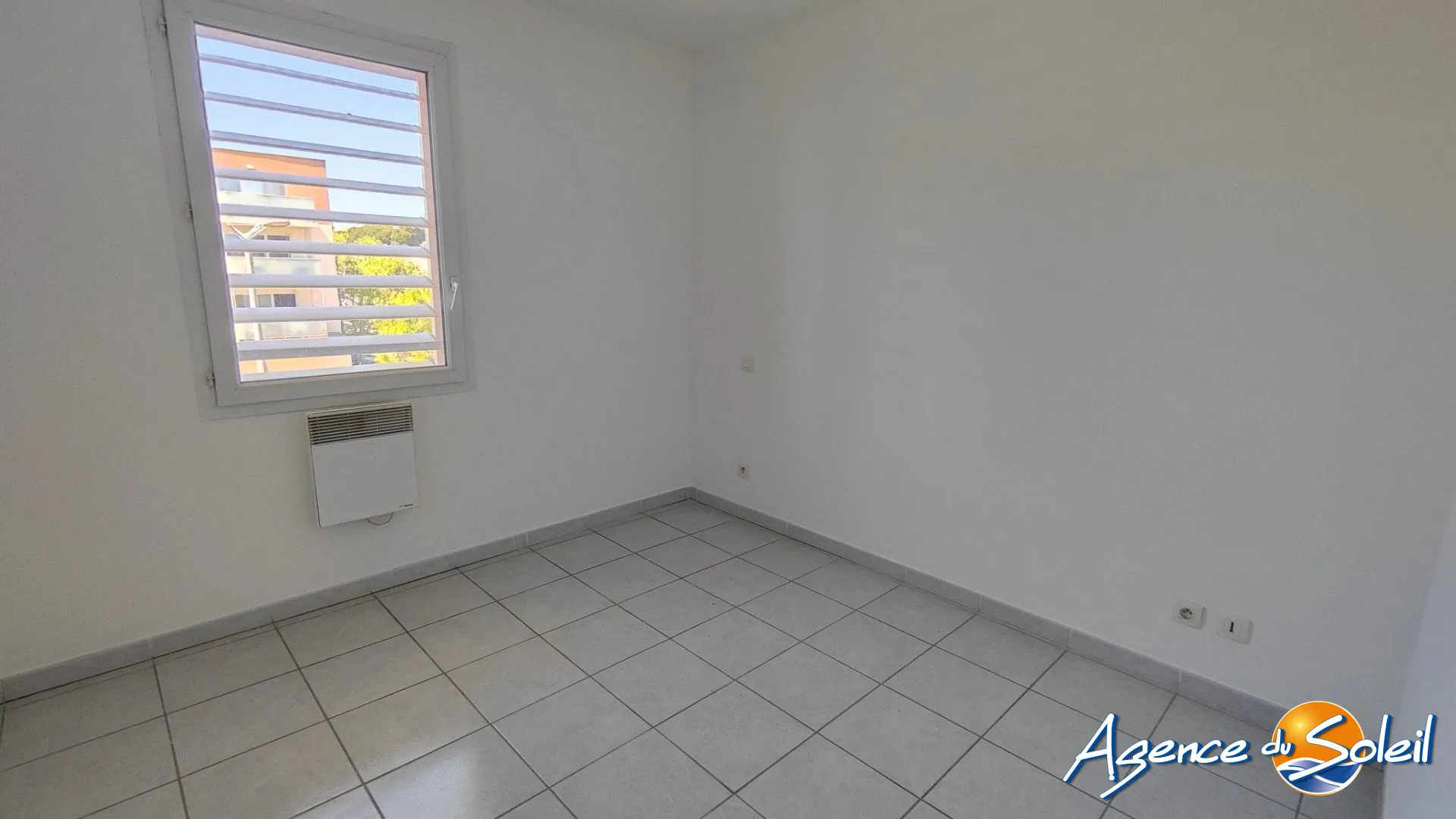 Appartement T3 à Béziers avec parking, vue dégagée, à vendre 