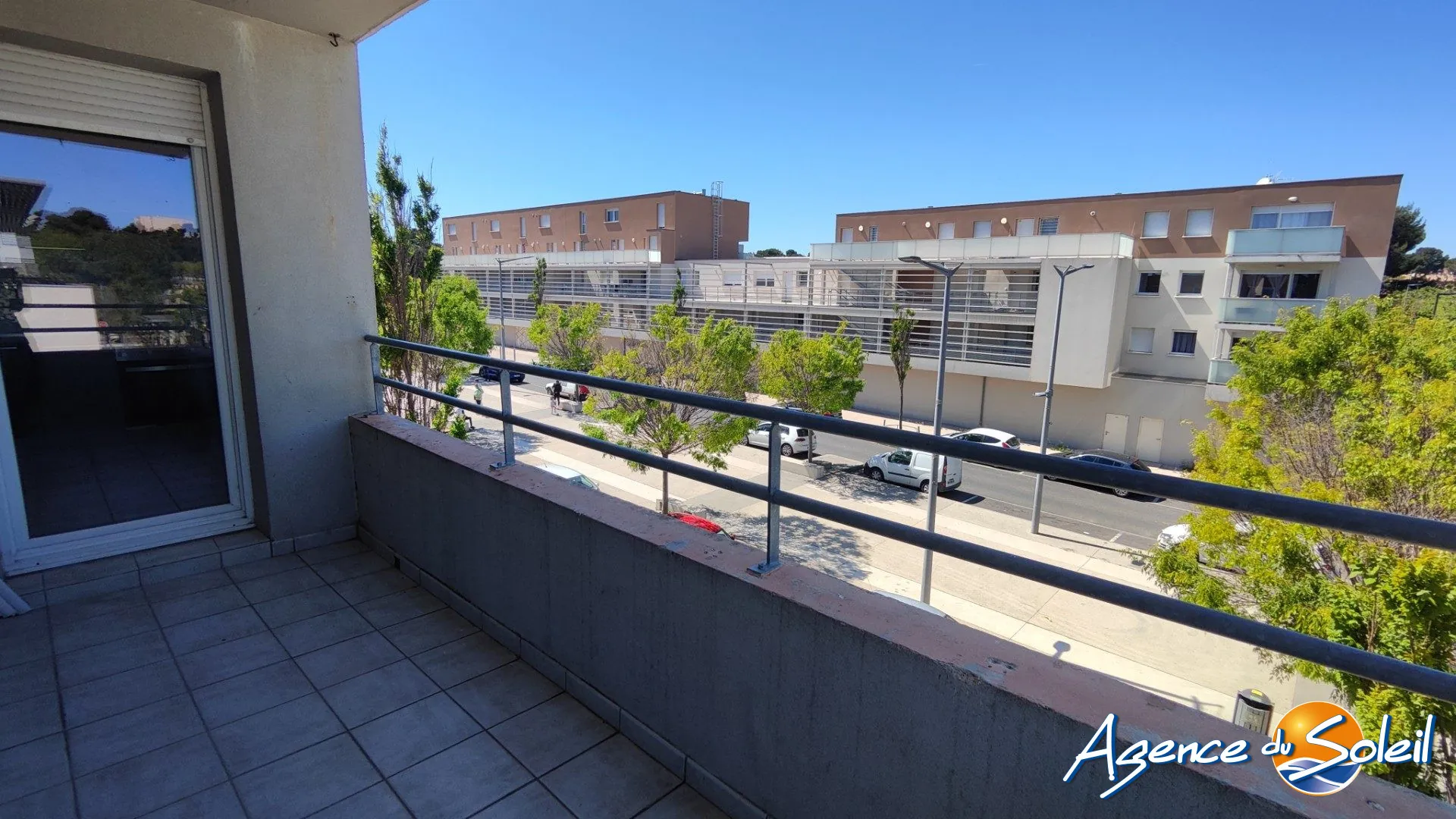 Appartement T3 à Béziers avec parking, vue dégagée, à vendre 