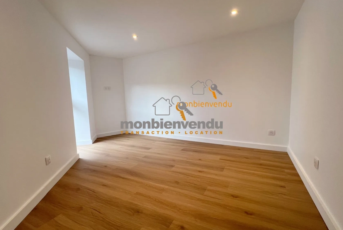 Maison de ville rénovée de 127,36 m² à vendre à Arpajon-sur-Cère 