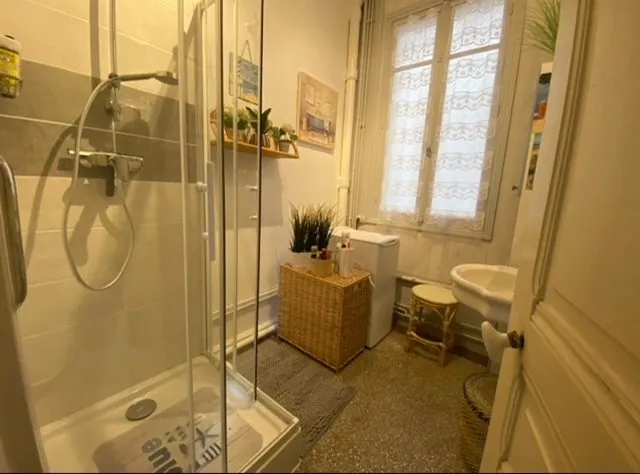 Investissez dans cet appartement T3 lumineux à Soissons, vendu loué, idéal pour locatif en hyper centre 