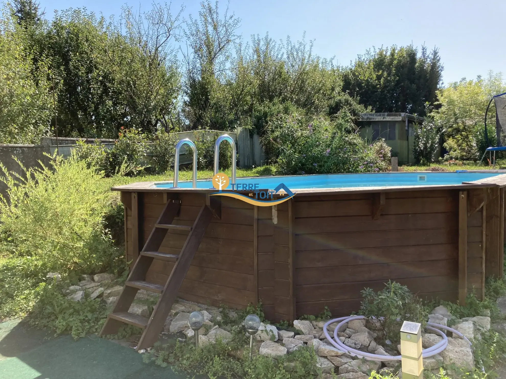 Charmante maison de 118 m² avec jardin, piscine et 4 chambres à L'Isle-sur-le-Doubs 