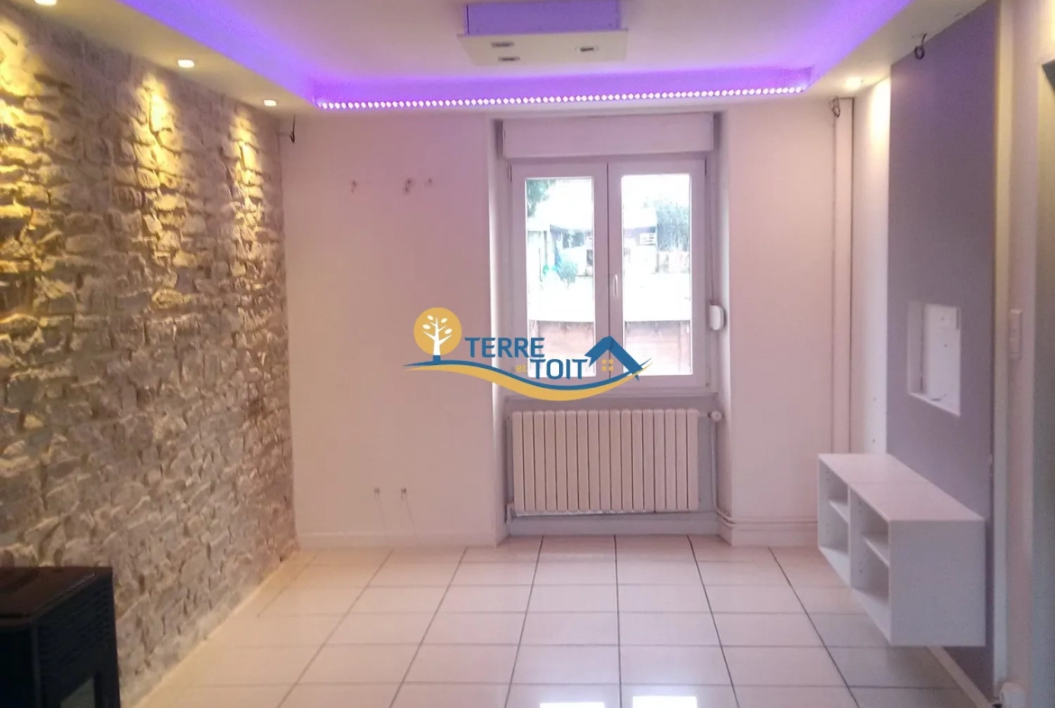 Charmante maison de 118 m² avec jardin, piscine et 4 chambres à L'Isle-sur-le-Doubs 