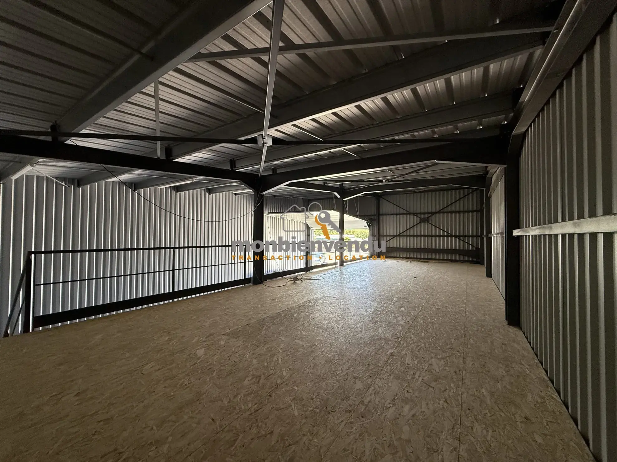 Dépôt neuf de 222 m² à vendre à Ytrac, emplacement stratégique 
