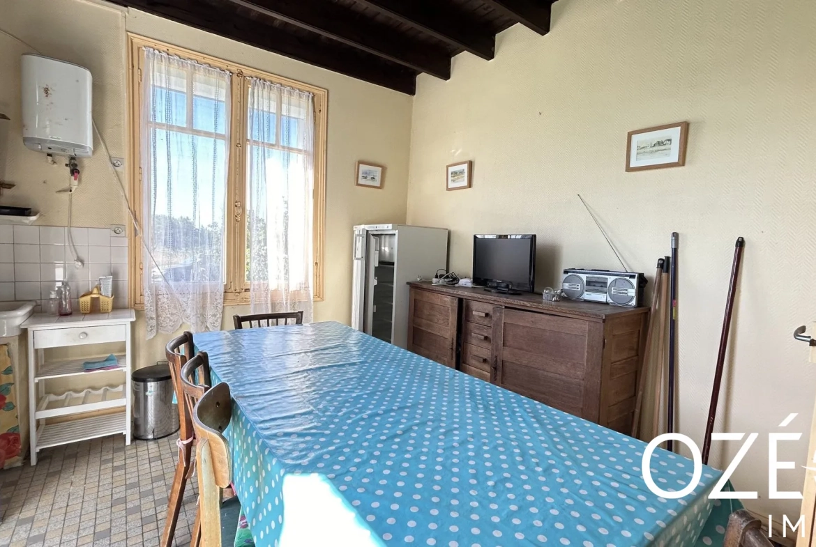 A vendre maison à Agon-Coutainville avec potentiel de rénovation et jardin exposé sud 