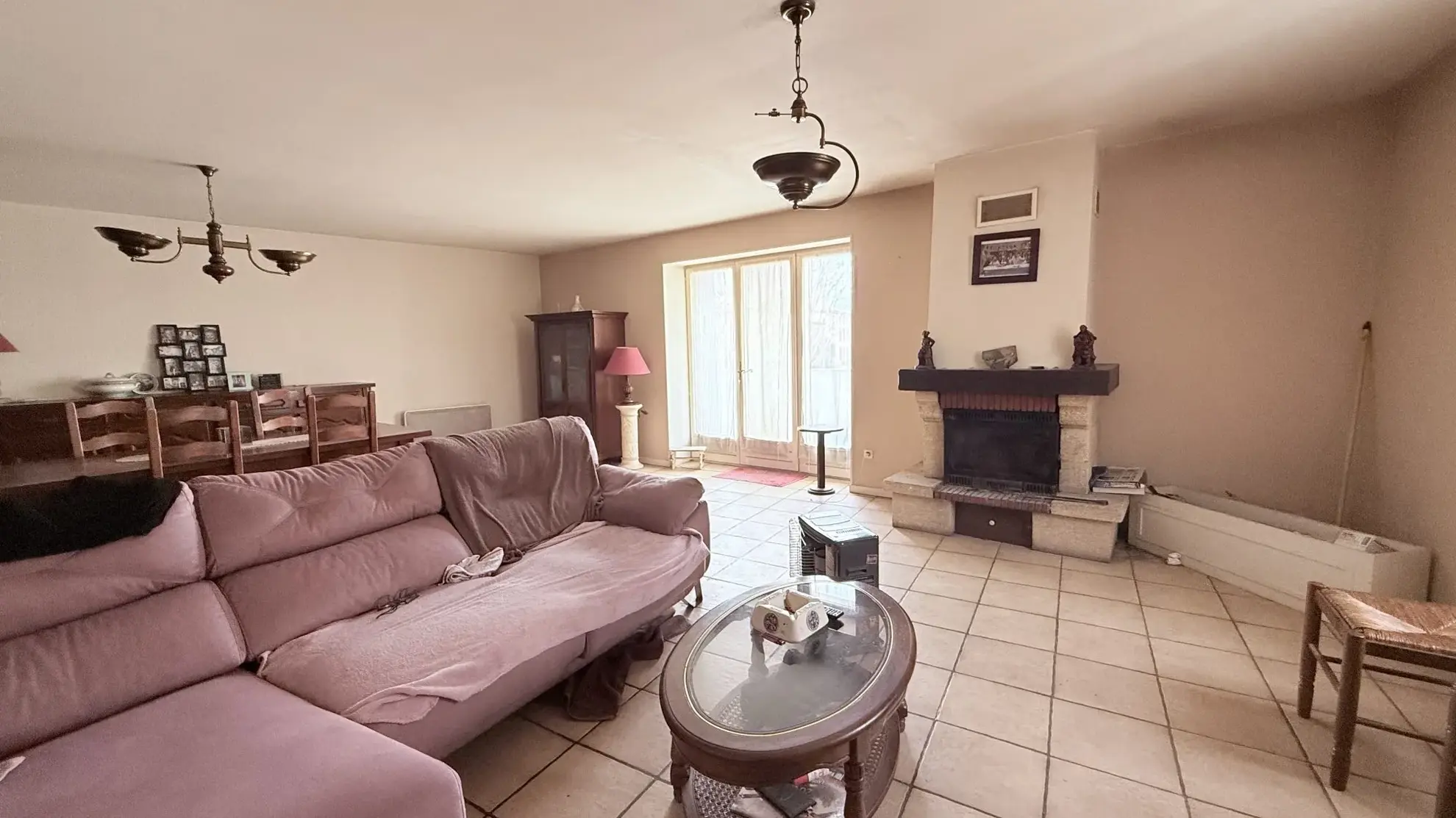 Maison de village avec cour et potentiel d'investissement à Laure-Minervois 