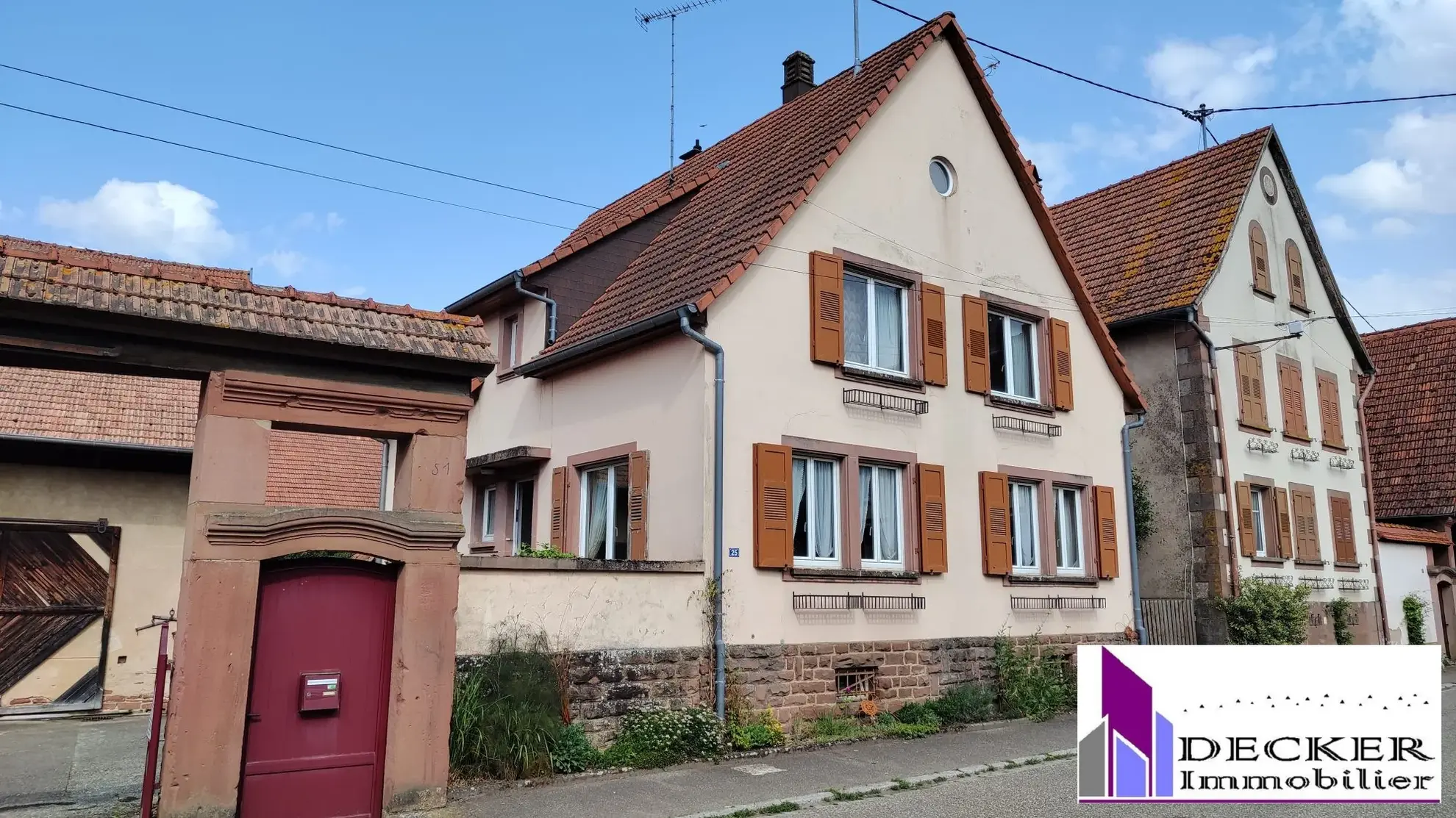 Grand corps de ferme à Bischholtz avec dépendances et terrain de 25 ares 
