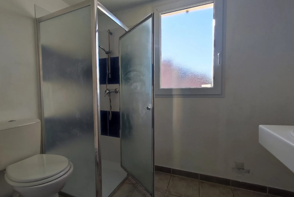 Maison T3 en Duplex avec Jardin, Parking et Garage à Béziers - Investissement ou Résidence Secondaire 