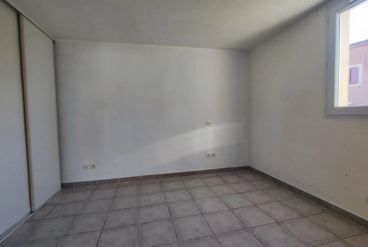 Maison T3 en Duplex avec Jardin, Parking et Garage à Béziers - Investissement ou Résidence Secondaire 