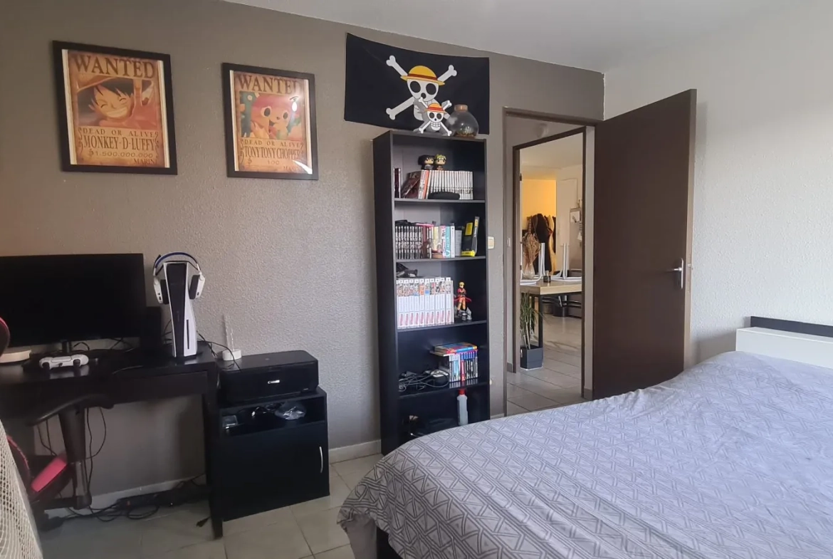 Appartement T3 avec grand balcon et garage au Pontet 