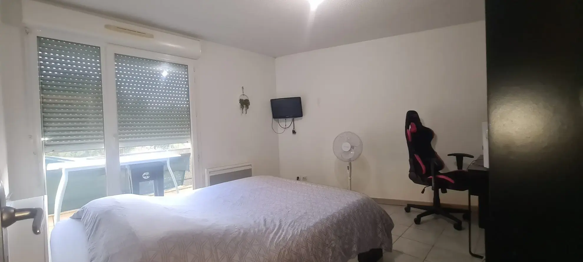 Appartement T3 avec grand balcon et garage au Pontet 