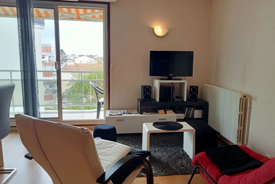 Vente appartement T1 avec terrasse à Royan proche plage et centre-ville 