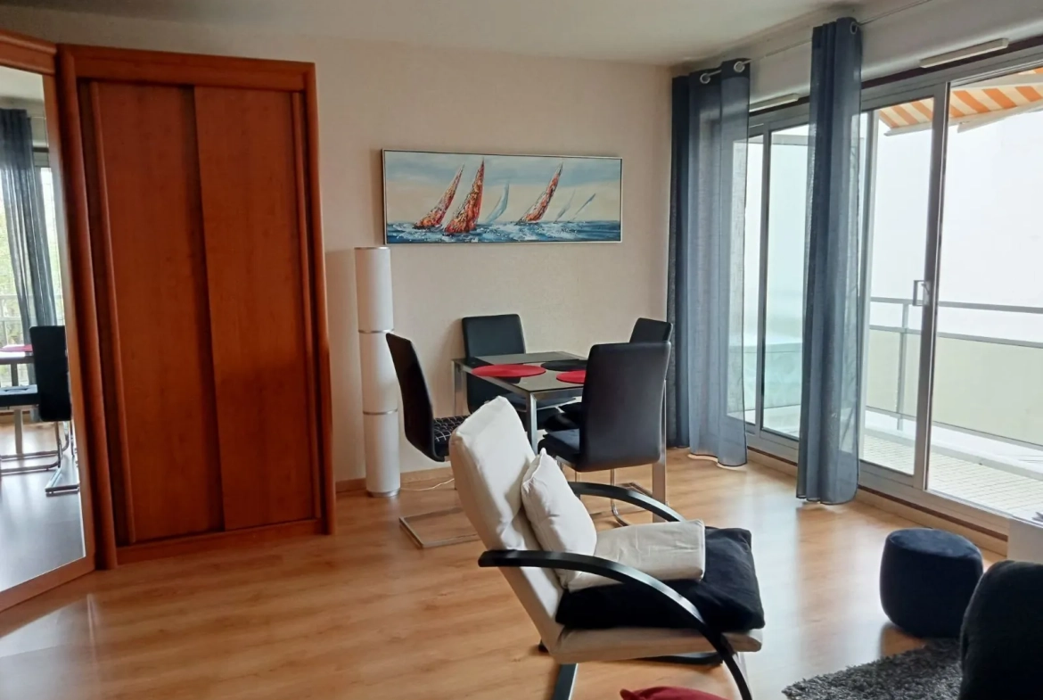Vente appartement T1 avec terrasse à Royan proche plage et centre-ville 