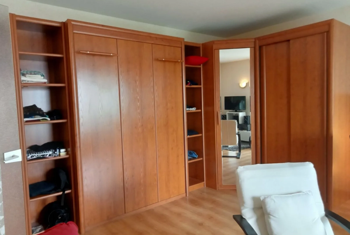 Vente appartement T1 avec terrasse à Royan proche plage et centre-ville 