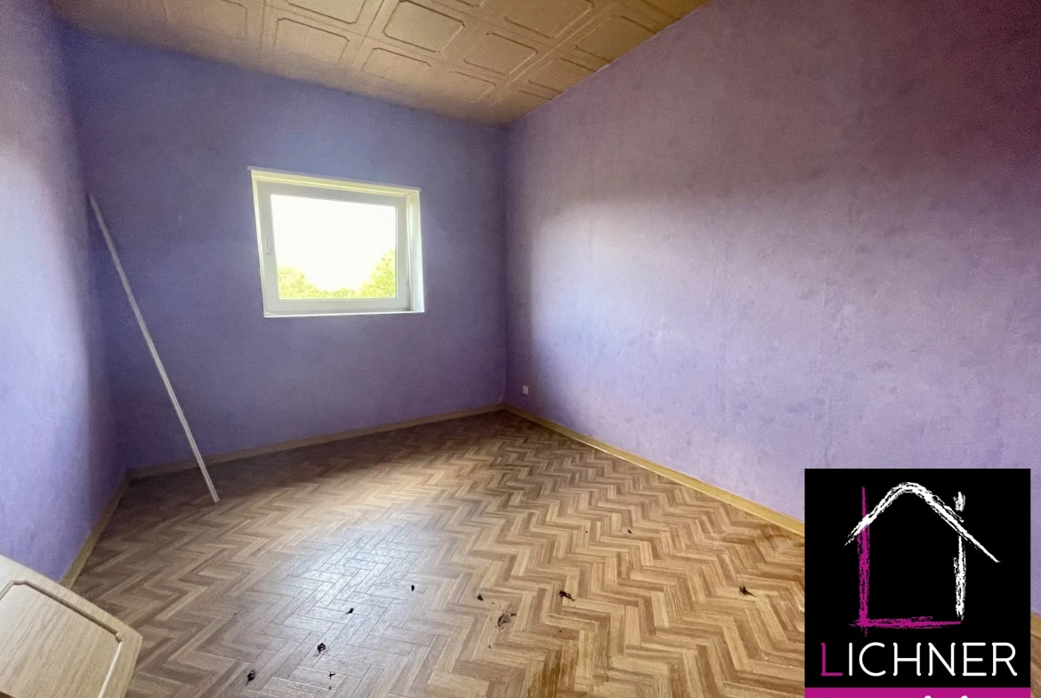 Appartement T3 à rénover de 75 m² à Folkling - Jardin, garages, budget attractif 