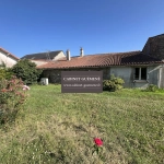 Maison ancienne à Vieillevigne avec dépendances et jardin