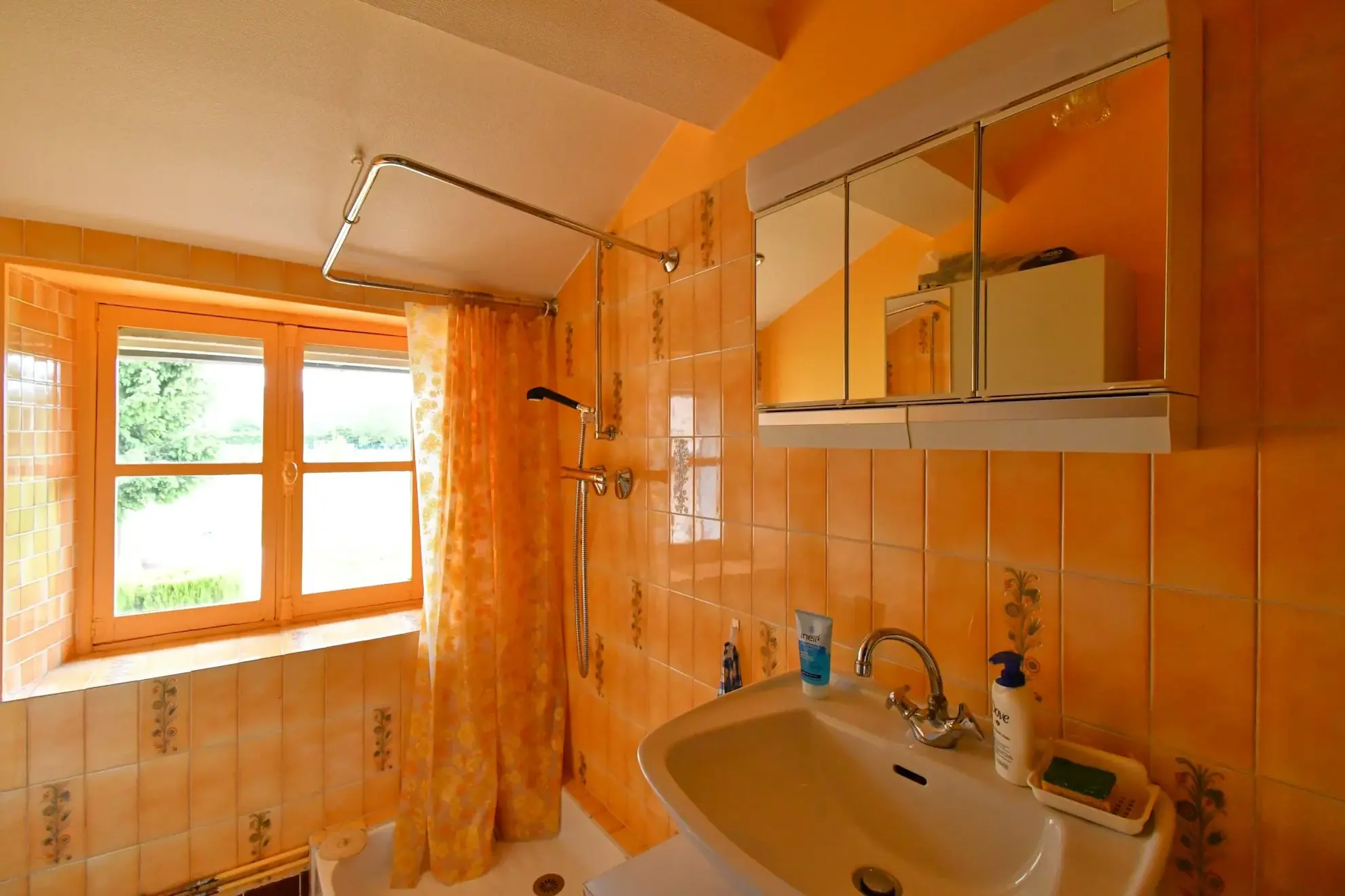 Maison de village à rénover à La Celle-en-Morvan - 3 chambres - 99 m² 