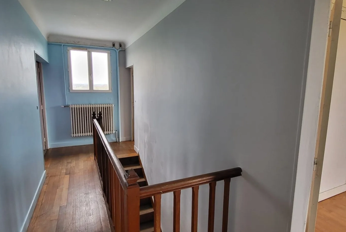 Maison lumineuse de 101 m² avec jardin et terrasse, à 2h de Paris 
