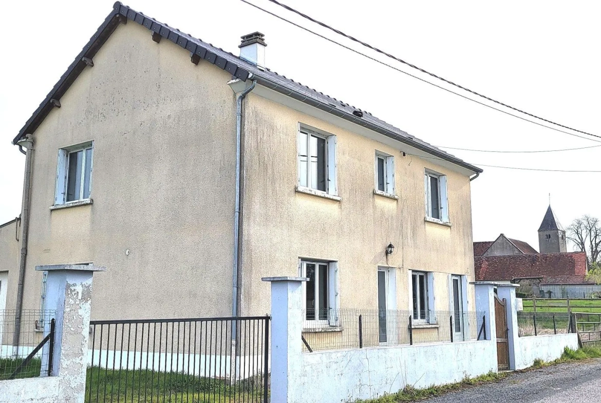 Maison lumineuse de 101 m² avec jardin et terrasse, à 2h de Paris 