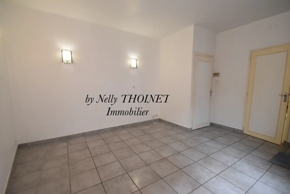 Maison de ville à Royat avec 3 chambres, garage et terrasse - secteur calme 
