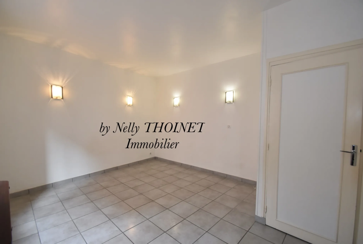 Maison de ville à Royat avec 3 chambres, garage et terrasse - secteur calme 