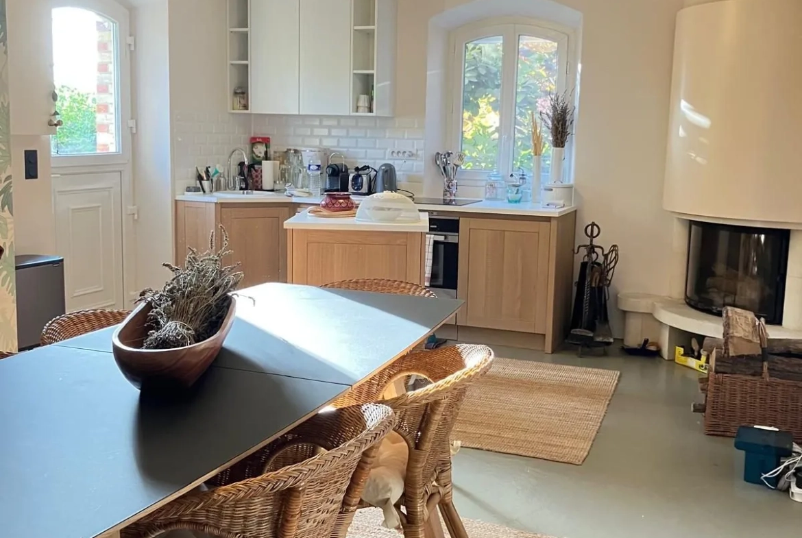 Maison lumineuse de 101 m² avec jardin et terrasse, à 2h de Paris 
