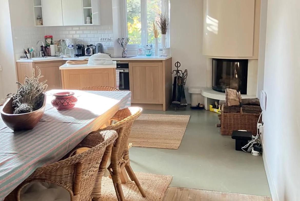 Maison lumineuse de 101 m² avec jardin et terrasse, à 2h de Paris 