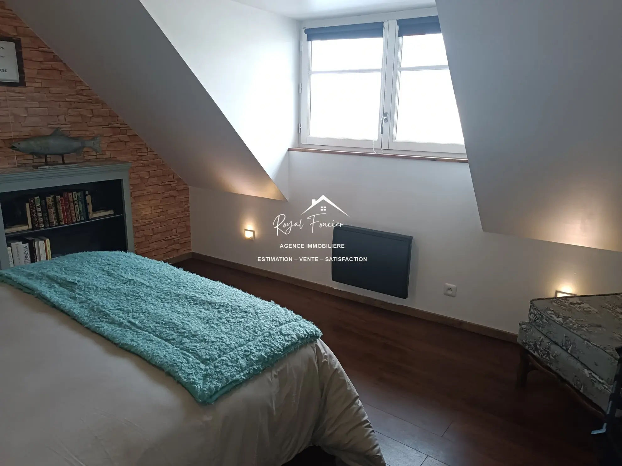 N° 75 (suite) Maison ancienne rénovée à Châtellerault avec 160 m², 2 chambres, proche commodités 