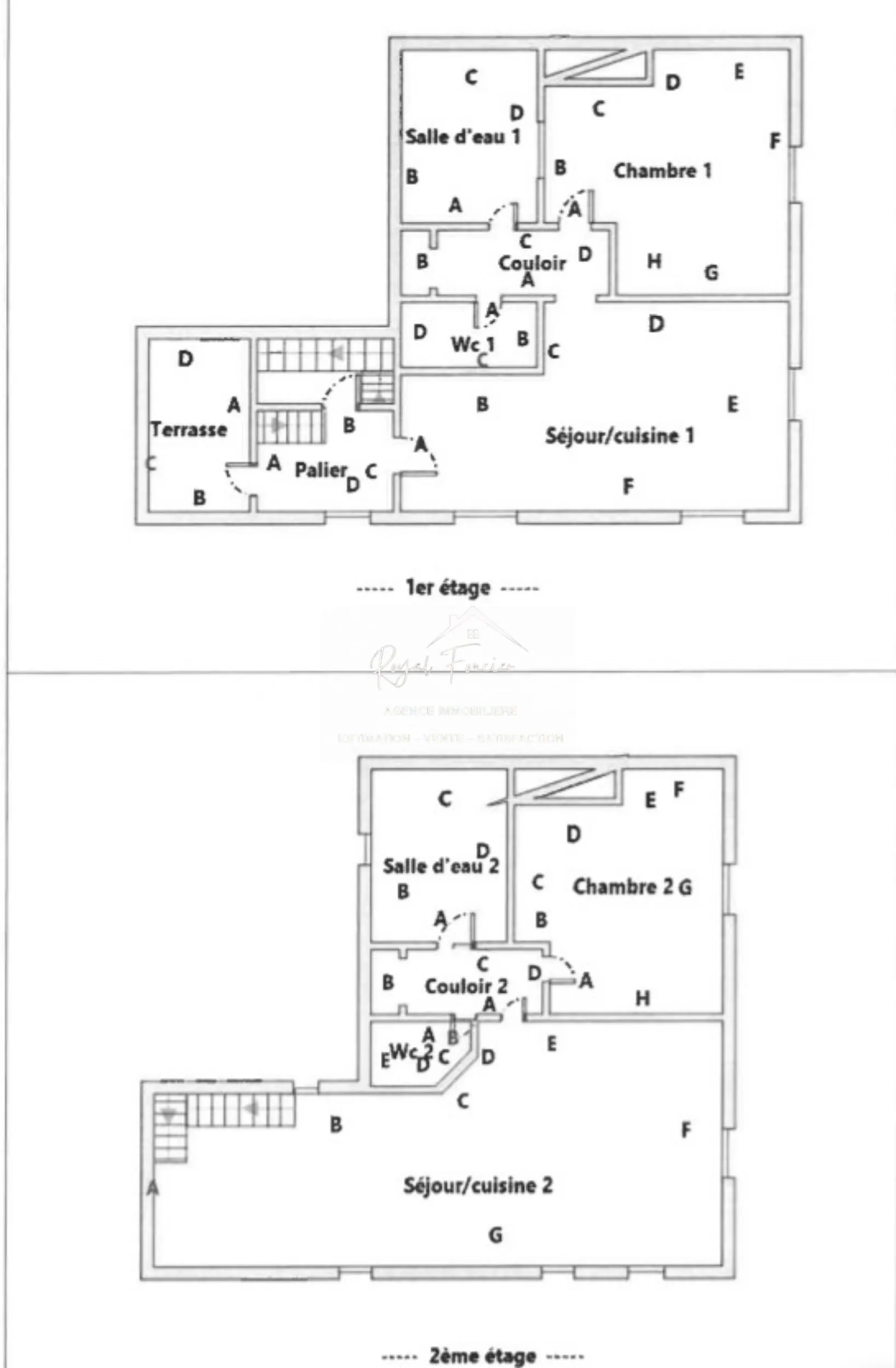 Maison ancienne rénovée à Châtellerault avec 160 m², 2 chambres, proche commodités 